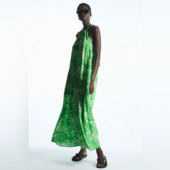 NEW COS OVERSIZED GATHERED MAXI DRESS in Green - Picture 3 of 13